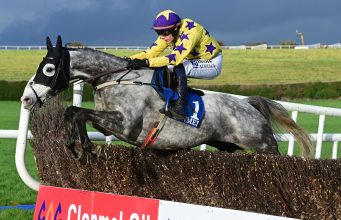 Il Etait Temps coloca marcador Tingle Creek em Clonmel